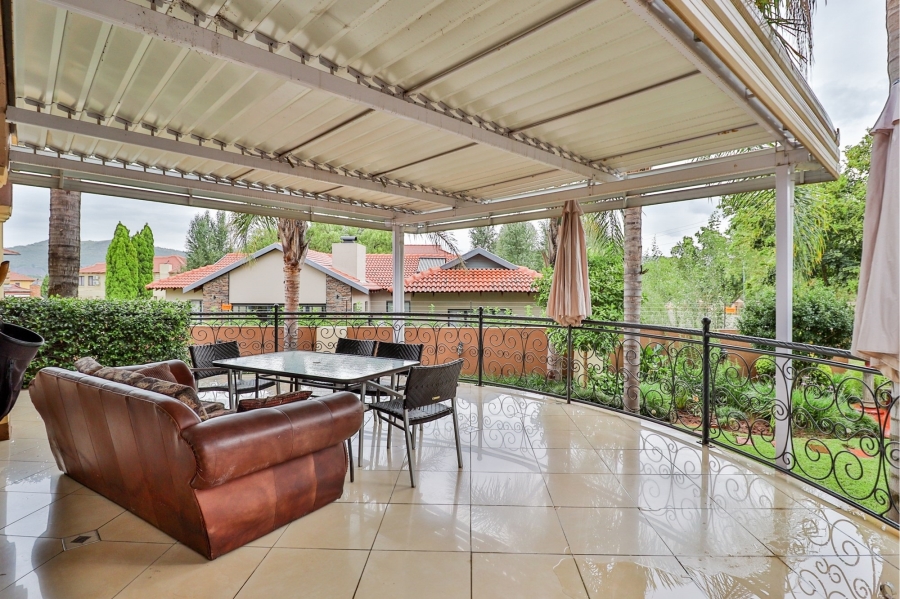 5 Bedroom Property for Sale in Birdwood Estate North West